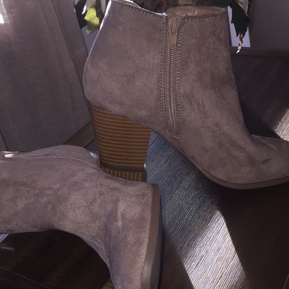Style and Company suede boots 👢 - Picture 2 of 5